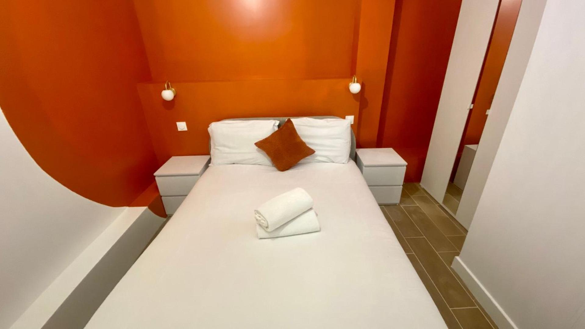 Spacious Flat Near Grands Boulevards 6p Parijs